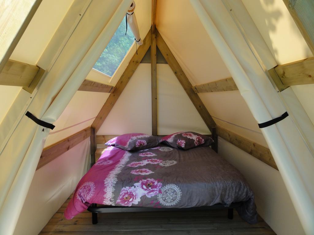 Camping La Ferme De กาสเตลลาน ภายนอก รูปภาพ