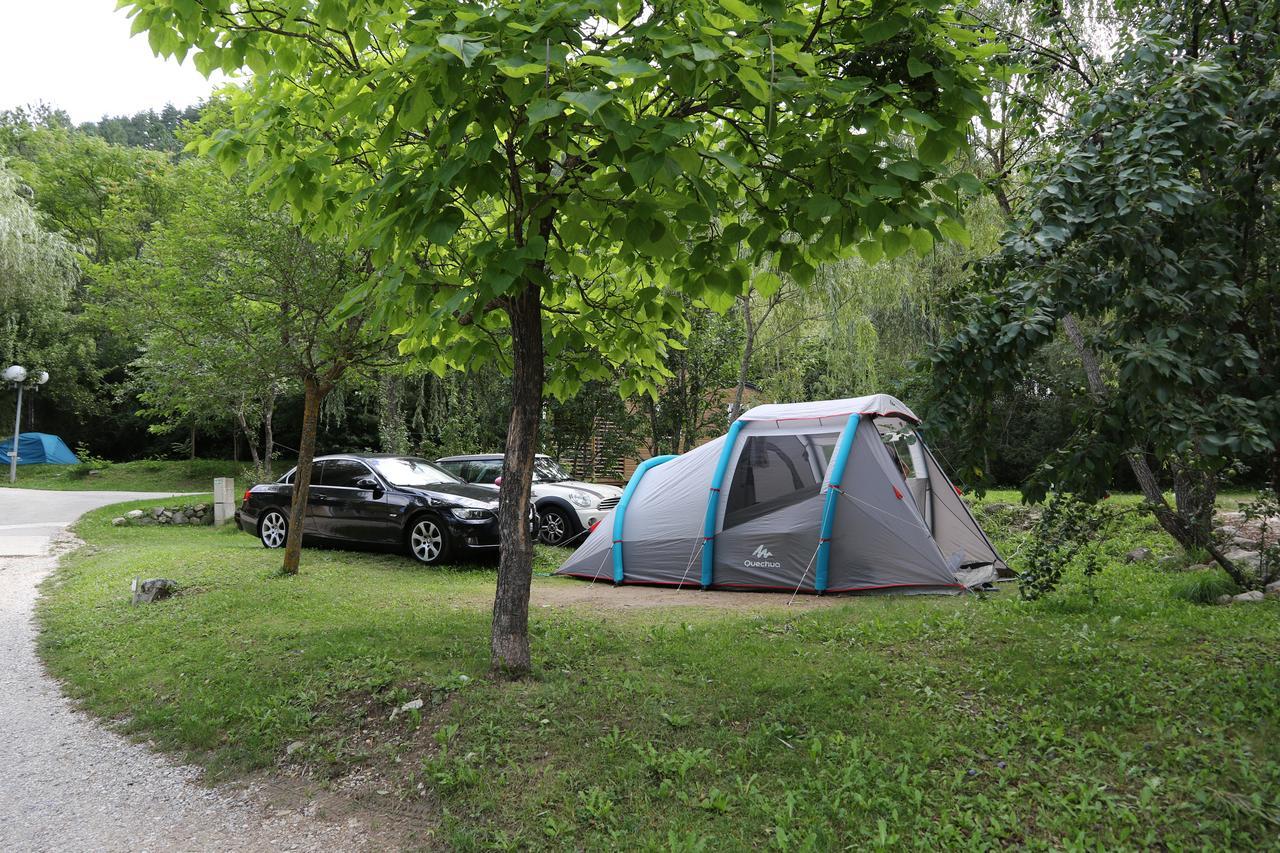 Camping La Ferme De กาสเตลลาน ภายนอก รูปภาพ