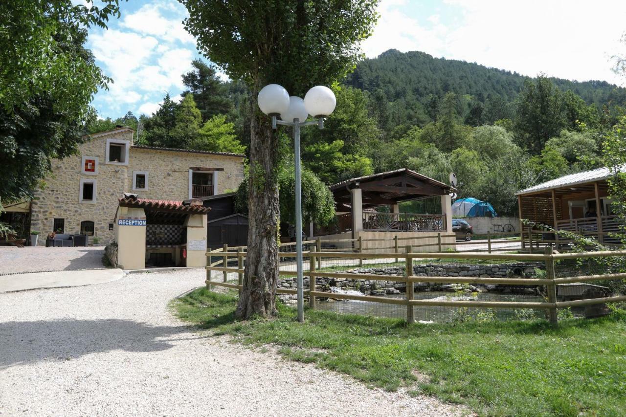 Camping La Ferme De กาสเตลลาน ภายนอก รูปภาพ